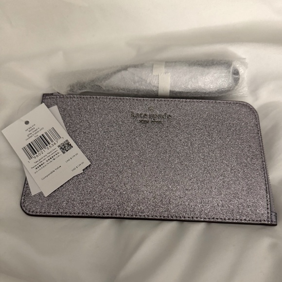 Kate Spade Lucy Glitter Medium L- Zip Wristlet in Candied Flowers - Picture 4 of 4